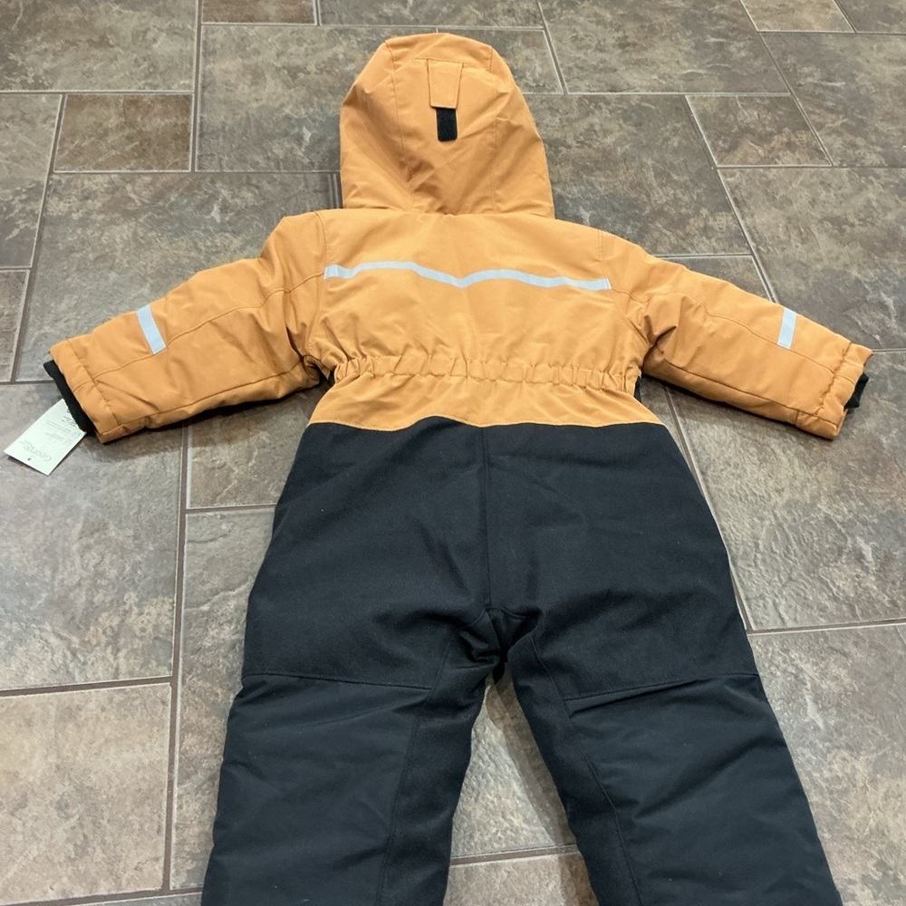 💰Make an offer, bundle and save💰 Kids Two-Tone Hooded Snowsuit - Picture 6 of 7